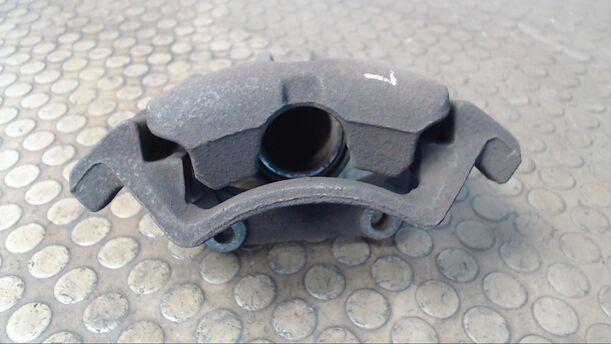 Foto: BREMSSATTEL VORNE LINKS eines Audi 80 Avant TDI