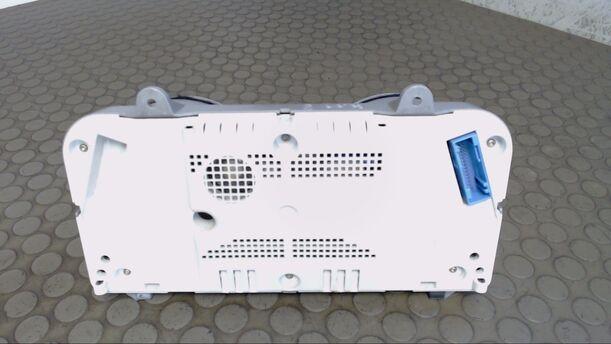 Foto: TACHOEINHEIT eines VW Lupo 1.4