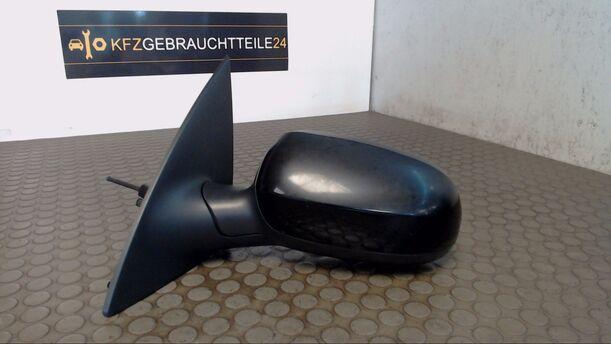 Foto: AUSSENSPIEGEL MECHANISCH LINKS eines Opel Corsa 1.0 12V