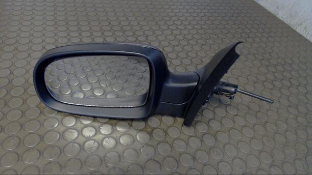 Foto: AUSSENSPIEGEL MECHANISCH LINKS eines Opel Corsa 1.0 12V