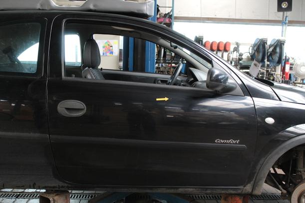 Foto: TÜR RECHTS (2/3-Türer) eines Opel Corsa 1.0 12V