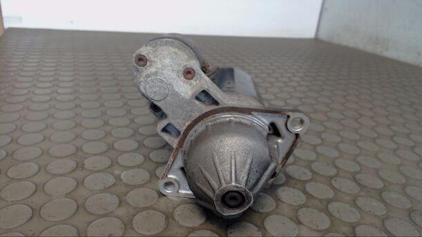 Foto: ANLASSER / STARTER BOSCH eines Opel Corsa 1.0 12V