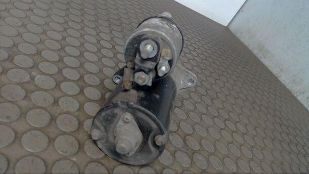 Foto: ANLASSER / STARTER BOSCH eines Opel Corsa 1.0 12V