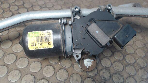 Foto: SCHEIBENWISCHERMOTOR VORN eines Citroen C2 1.1