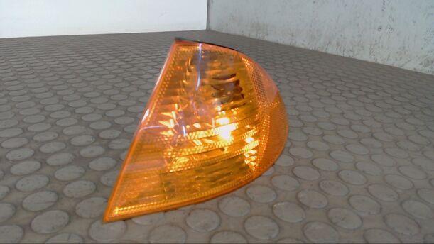 Foto: BLINKER VORN LINKS eines BMW 318i