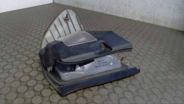 Foto: HECKLEUCHTE AUSSEN LINKS eines BMW 318i