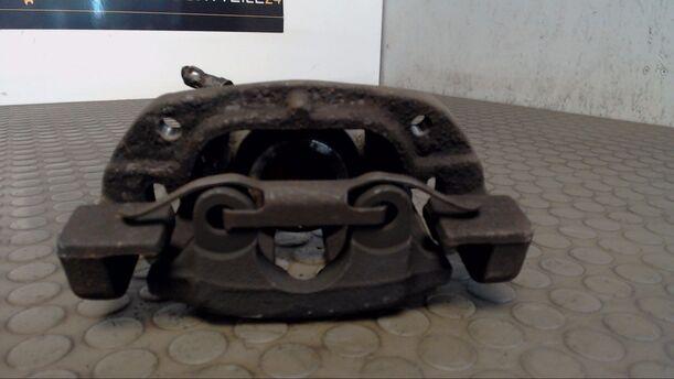 Foto: BREMSSATTEL VORN RECHTS eines BMW 318i