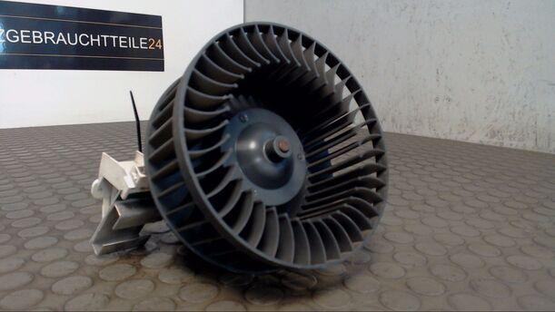 Foto: HEIZUNGSGEBLÄSE eines BMW 318i