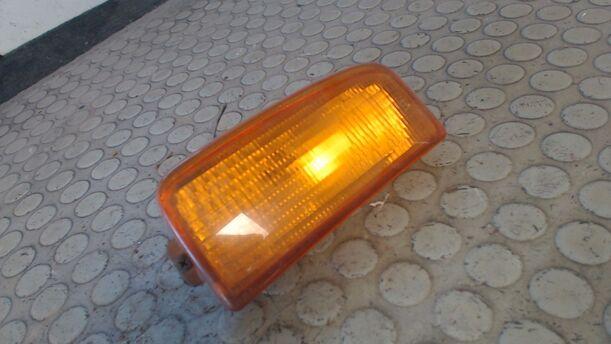 Foto: BLINKER RECHTS eines FORD TAUNUS 2,0
