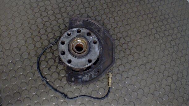 Foto: ACHSSCHENKEL VORN LINKS (5-LOCH) eines Opel Vectra 1.6 Caravan LX