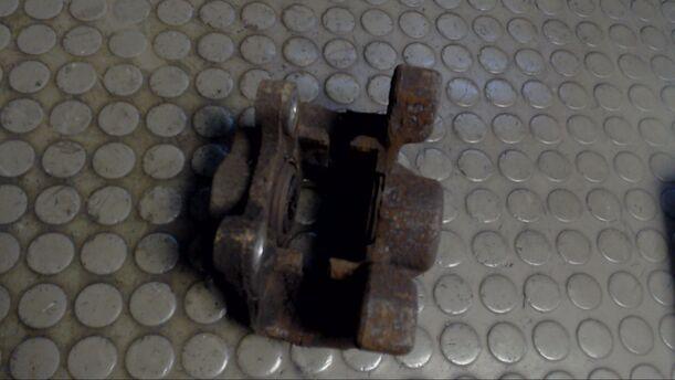 Foto: BREMSSATTEL HINTEN LINKS eines Opel Vectra 1.6 Caravan LX