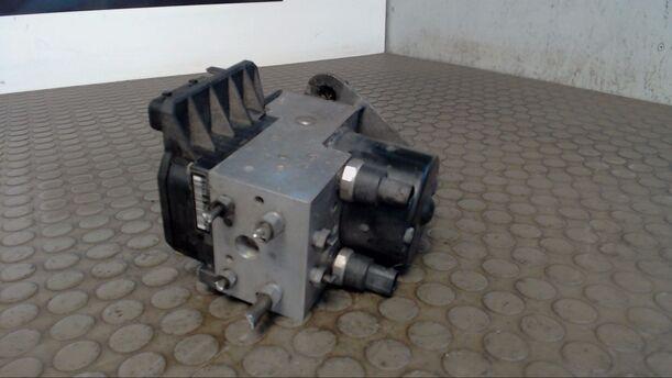 Foto: HAUPTBREMSAGGREGAT ABS eines Mercedes-Benz Vaneo CDI 1.7 LX