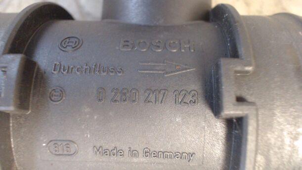 Foto: LUFTMASSENMESSER BOSCH eines Opel Corsa 12V SE