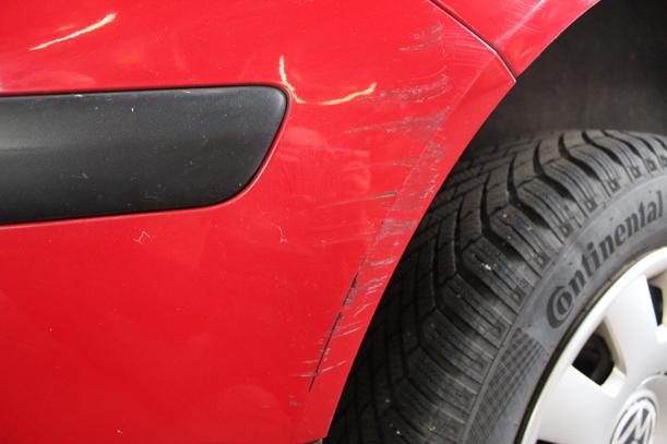 Foto: STOSSFÄNGER/ STOßSTANGE HINTEN eines VW Golf 1.9 TDI LX