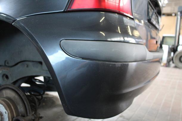 Foto: STOSSFÄNGER / STOSSSTANGE HINTEN eines Mercedes-Benz A 160 L LX