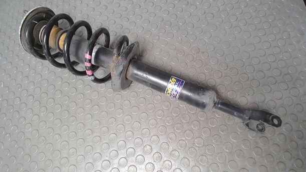 Foto: FEDERBEIN VORN LINKS eines Audi A4 1.8 LX