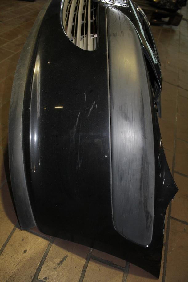 Foto: STOSSFÄNGER / STOSSSTANGE VORN eines Peugeot 307 90 LX