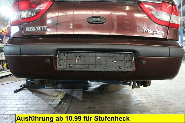 Foto: STOßSTANGE HINTEN eines Renault Megane Classic 1.6 GLX