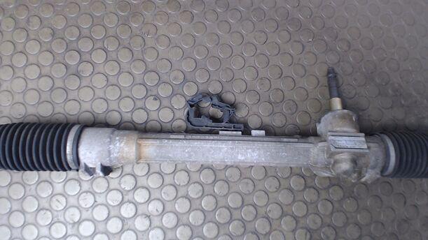 Foto: LENKGETRIEBE eines Fiat Punto 1.2 LX