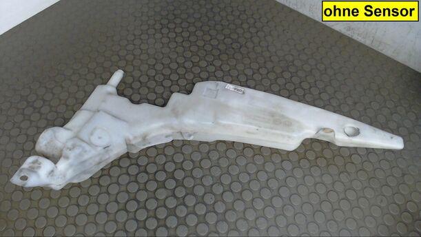 Foto: SCHEIBENWASCHBEHÄLTER eines Ford Focus Turnier GLX