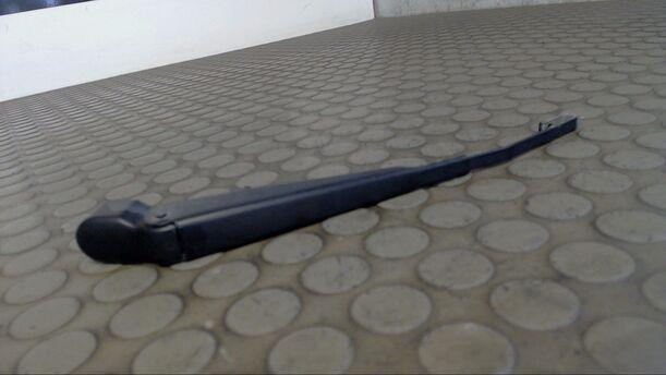 Foto: SCHEIBENWISCHERARM HINTEN eines Ford Focus Turnier GLX