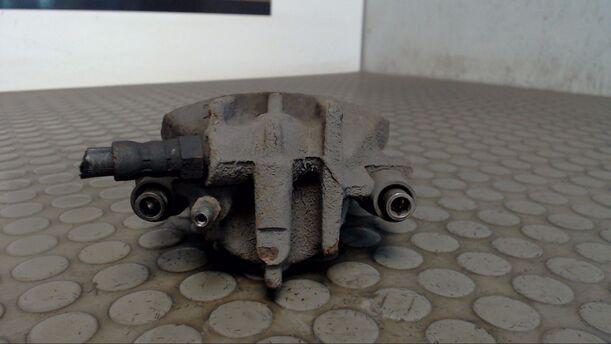 Foto: BREMSSATTEL VORN LINKS eines Ford Focus Turnier GLX