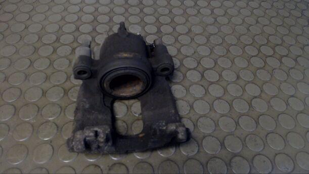 Foto: BREMSSATTEL VORN RECHTS eines Ford Focus Turnier GLX