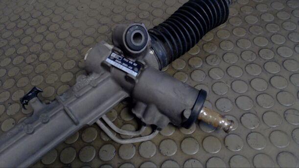 Foto: SERVOLENKUNG eines Ford Scorpio GLX