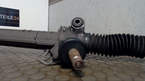 Foto: SERVOLENKUNG eines Ford Scorpio GLX