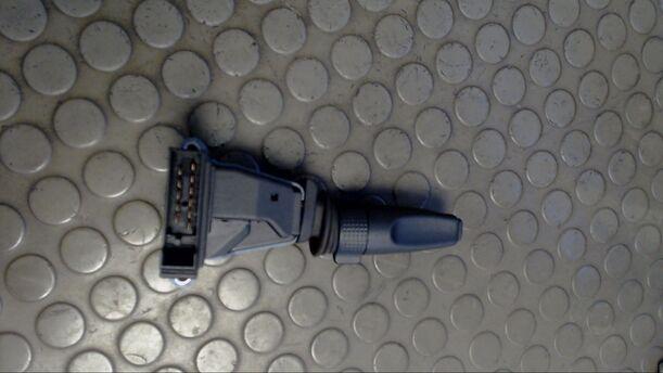 Foto: SCHEIBENWISCHERSCHALTER eines Ford Scorpio Comfortline