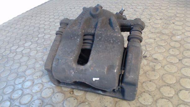 Foto: BREMSSATTEL VORN LINKS eines Nissan Micra 1.2 GLX
