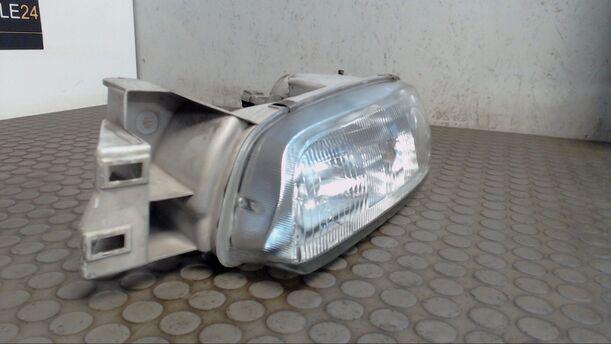 Foto: SCHEINWERFER LINKS eines Mazda 626 Comfortline