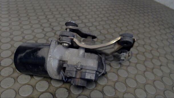 Foto: SCHEIBENWISCHERMOTOR VORN eines Mazda 626 Comfortline