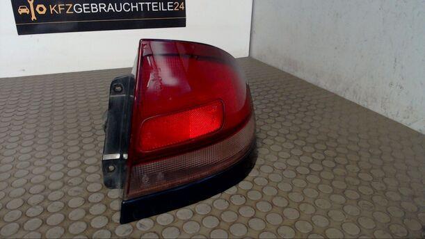 Foto: HECKLEUCHTE RECHTS eines Mazda 626 Comfortline