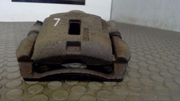 Foto: BREMSSATTEL VORN LINKS eines Mazda 626 Comfortline