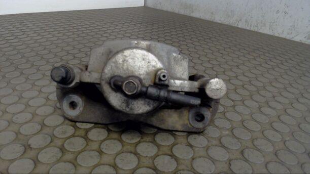Foto: BREMSSATTEL VORN RECHTS eines Mazda 626 Comfortline
