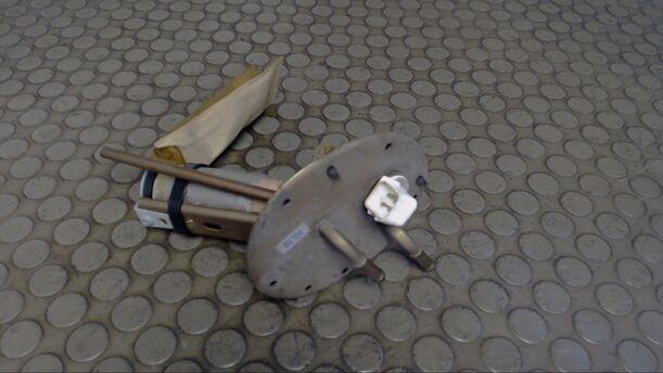 Foto: KRAFTSTOFFPUMPE eines Mazda 626 Comfortline