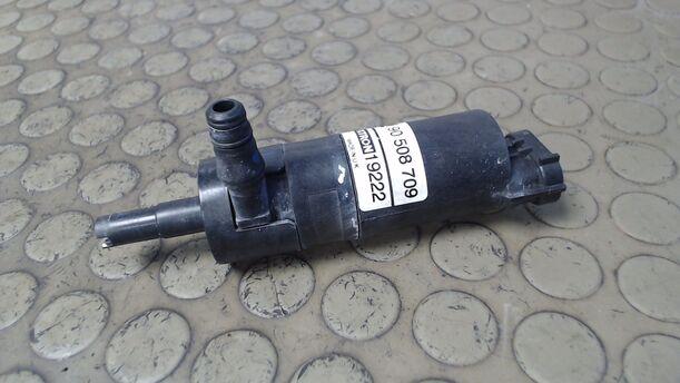 Foto: WASCHPUMPE SCHEINWERFERREINIGUNG eines Saab 9-5 Kombi 2.3t SLX