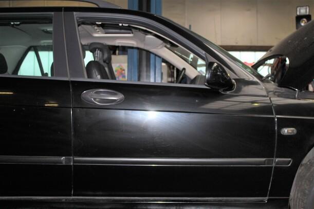 Foto: TÜR VORN RECHTS eines Saab 9-5 Kombi 2.3t Comfortline