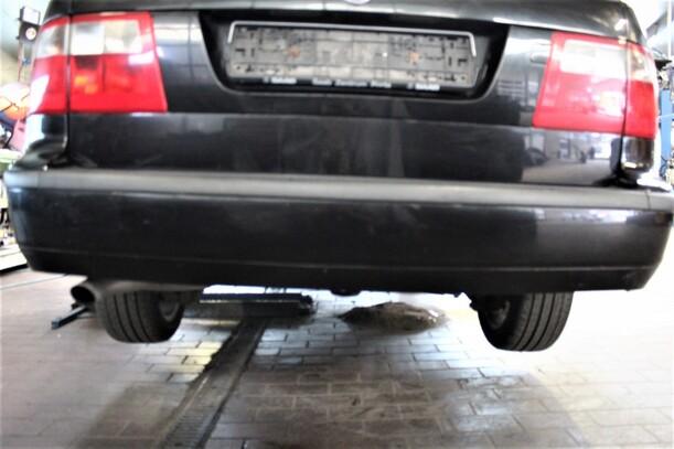 Foto: STOSSFÄNGER/ STOßSTANGE HINTEN eines Saab 9-5 Kombi 2.3t Comfortline