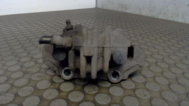 Foto: BREMSSATTEL VORN LINKS eines Peugeot 306 Cabriolet 1.6 Comfortline