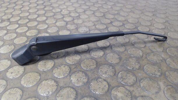 Foto: SCHEIBENWISCHERARM HINTEN eines Ford Mondeo 2.0 Turnier TDCi Comfortline