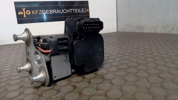 Foto: HAUPTBREMSAGGREGAT ABS/ESP eines Mercedes-Benz E 320 T SLX