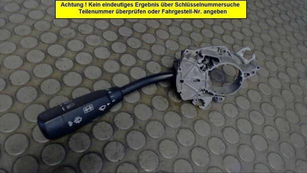 Foto: BLINKSCHALTER/KOMBISCHALTER eines Mercedes-Benz E 320 T SLX