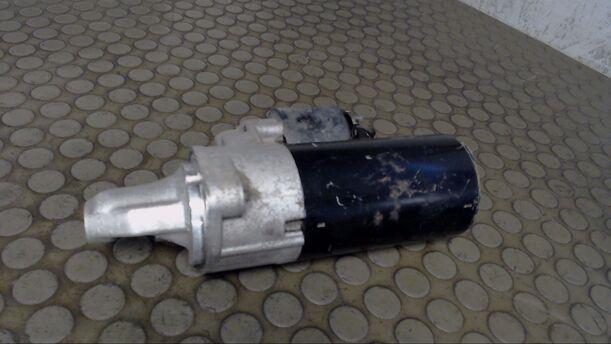 Foto: ANLASSER / STARTER BOSCH eines Mercedes-Benz E 320 T Comfortline