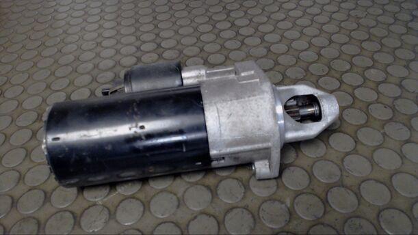 Foto: ANLASSER / STARTER BOSCH eines Mercedes-Benz E 320 T Comfortline