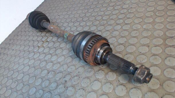 Foto: ANTRIEBSWELLE LINKS eines Daewoo Matiz 0.8 SLX