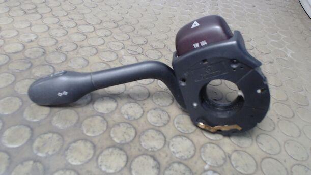 Foto: BLINKERSCHALTER/ KOMBISCHALTER eines VW Golf 1.6 SLX