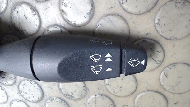 Foto: SCHEIBENWISCHERSCHALTER eines Ford Focus SLX