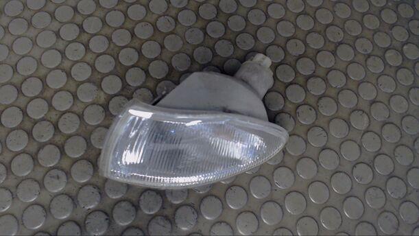 Foto: BLINKER VORN LINKS eines Opel Astra SLX